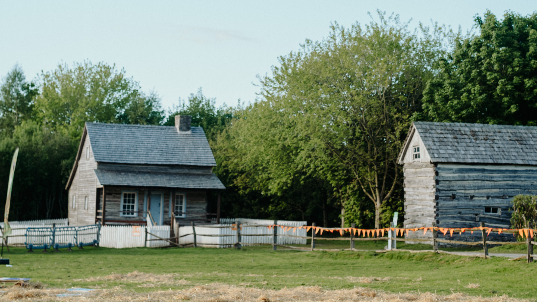 An American exhibition house at Ulster American Folk Park. 