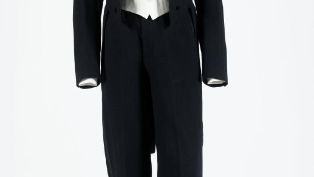 Gentleman’s Tail Suit