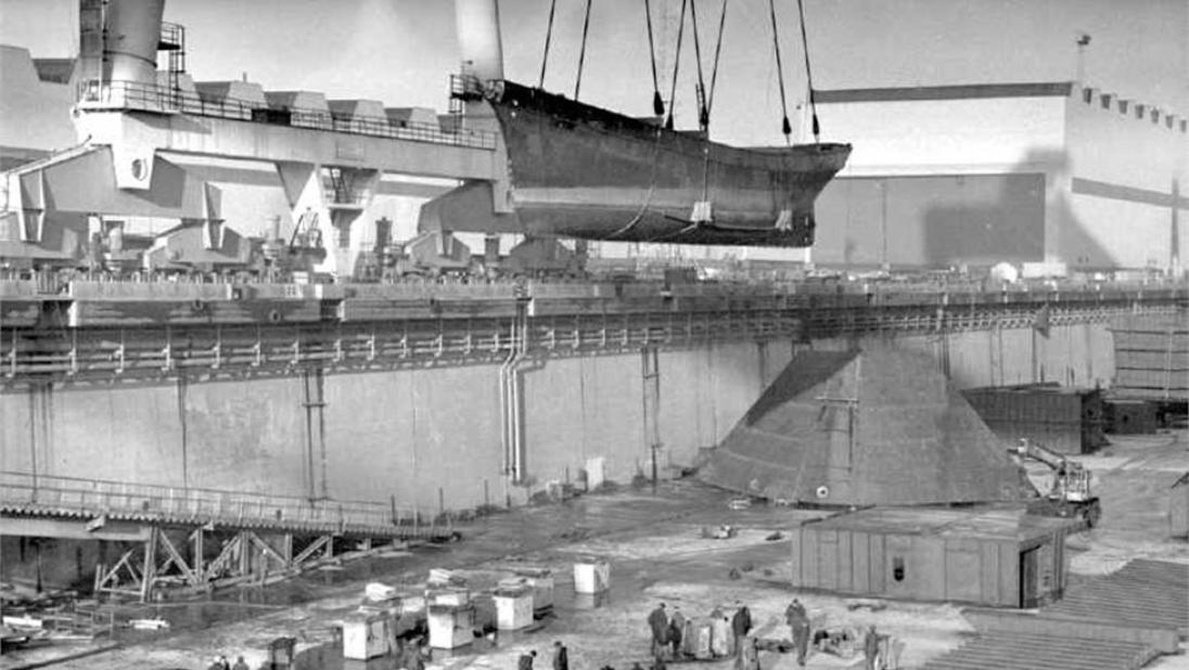 Result being lifted out the building dock by Harland & Wolff crane Samson.