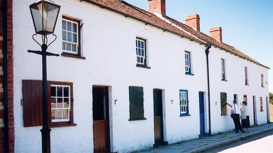 UFM - Things to see - Labourers Houses, Tea Street (1095 x 616)