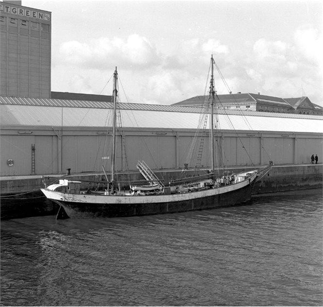 Result tied up at Donegal Quay. Custom House visible in the background.
